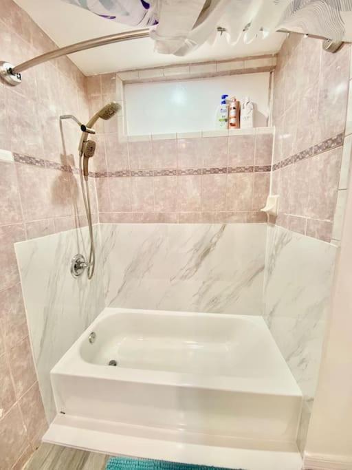 Pink Cozy House 2 Bedrooms روسيميد المظهر الخارجي الصورة