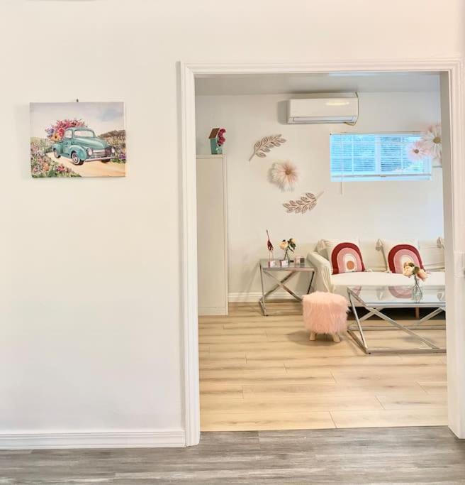 Pink Cozy House 2 Bedrooms روسيميد المظهر الخارجي الصورة